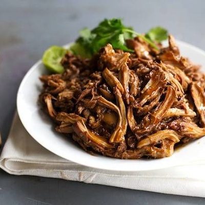 Honey Glazed Crockpot Chicken Adobo - simple pantry ingredients, hardly any hands-on time, 200 calories. | https://trim-solution.today